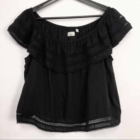 Aritzia Wilfred Hollande Blouse in Black - Picture 2 of 7